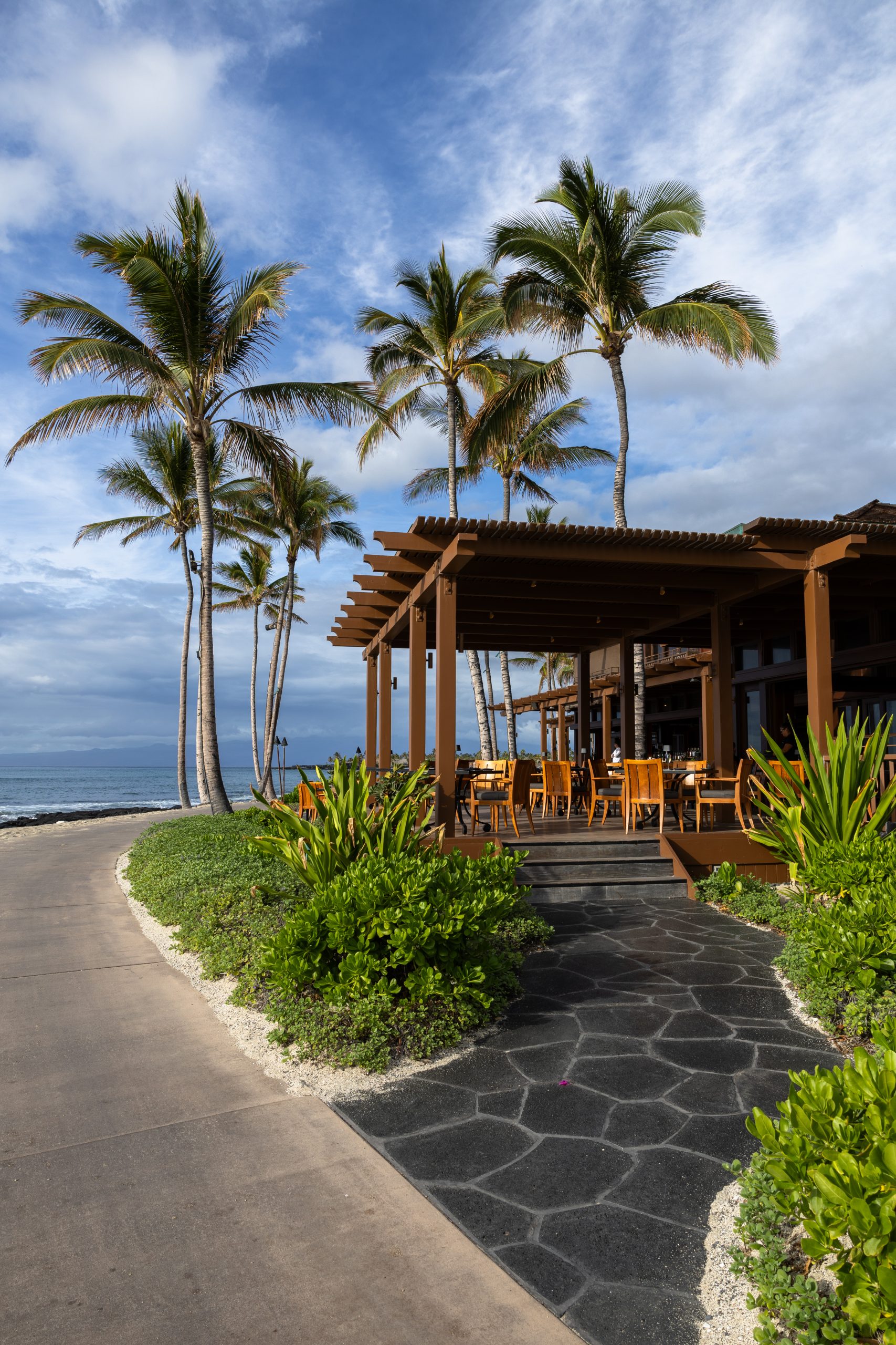 ulu ocean grill exterior on big island hawaii