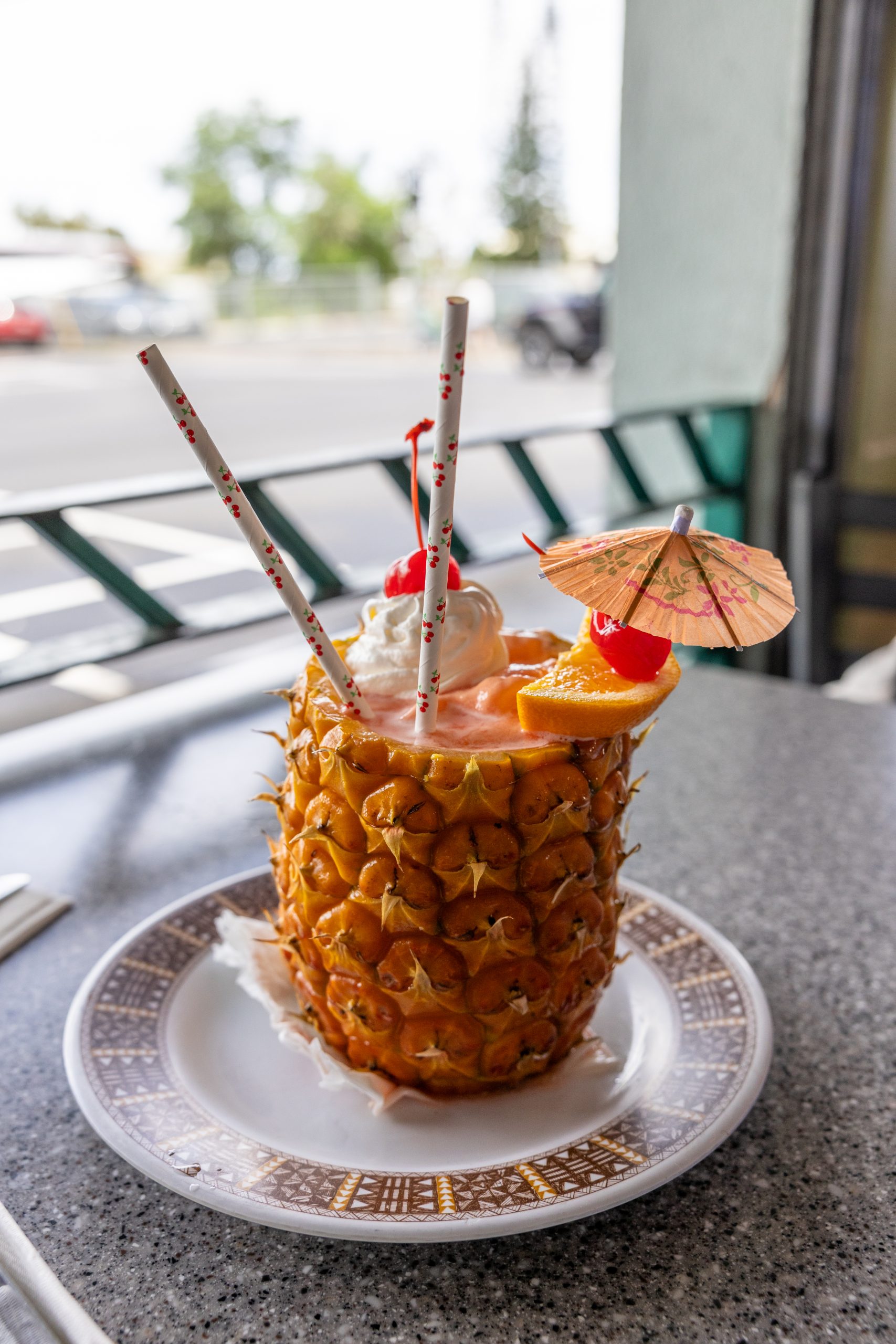 pineapple pow at pineapple's in hilo on big island hawaii